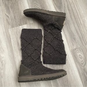 UGG Classic Cardy Cable Knit Boot in Grey